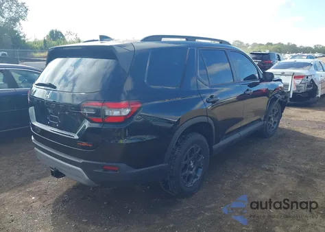 2025 Honda Pilot Trailsport from USA, damaged, VIN 5FNYG1H61SB111187
